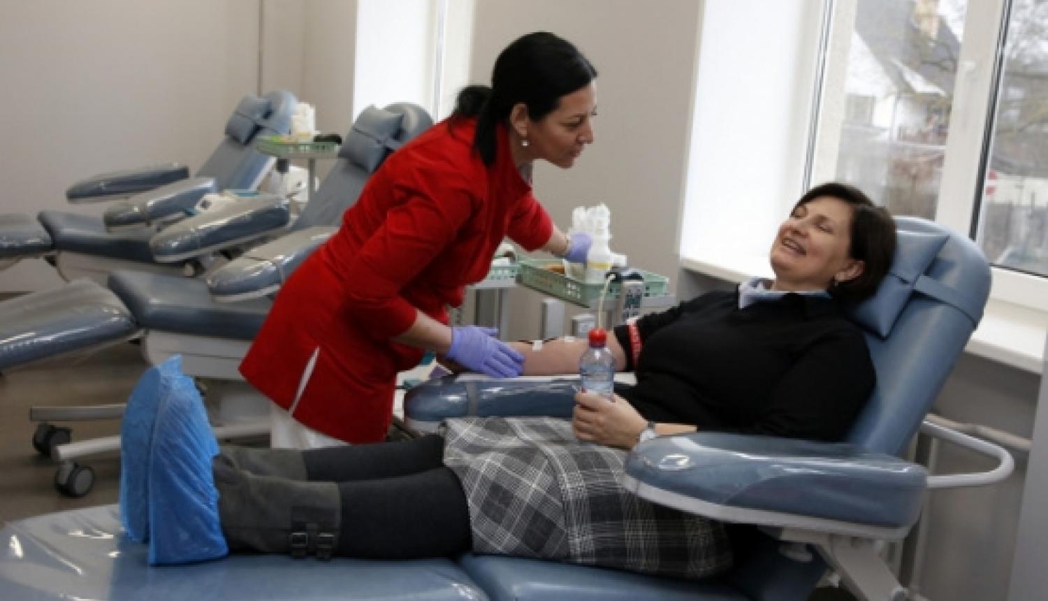Veselības ministres Ilzes Viņķeles vizīte Valsts asinsdonoru centrā